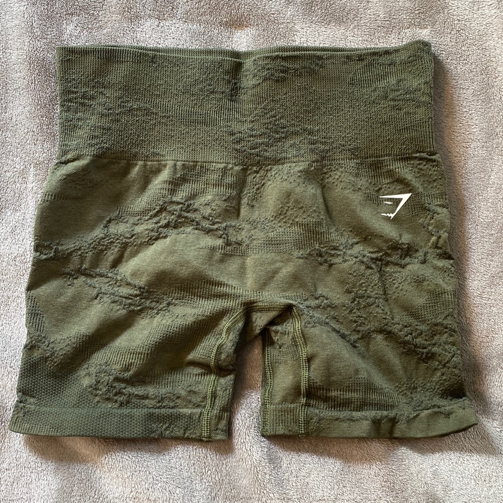 Gymshark camo seamless shorts size small